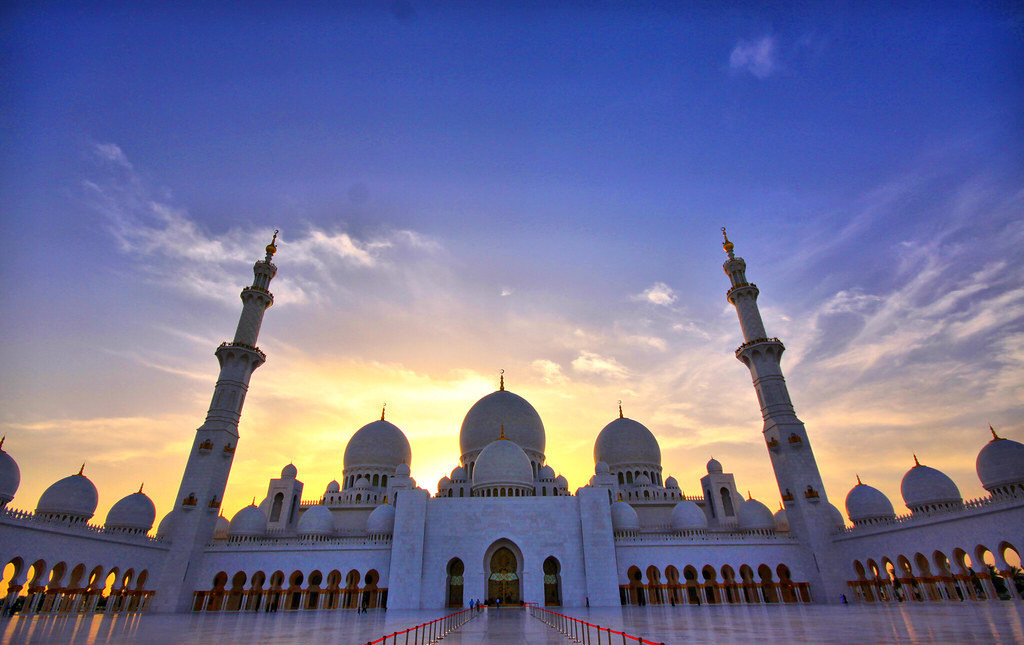 المسجد الكبير في الإمارات